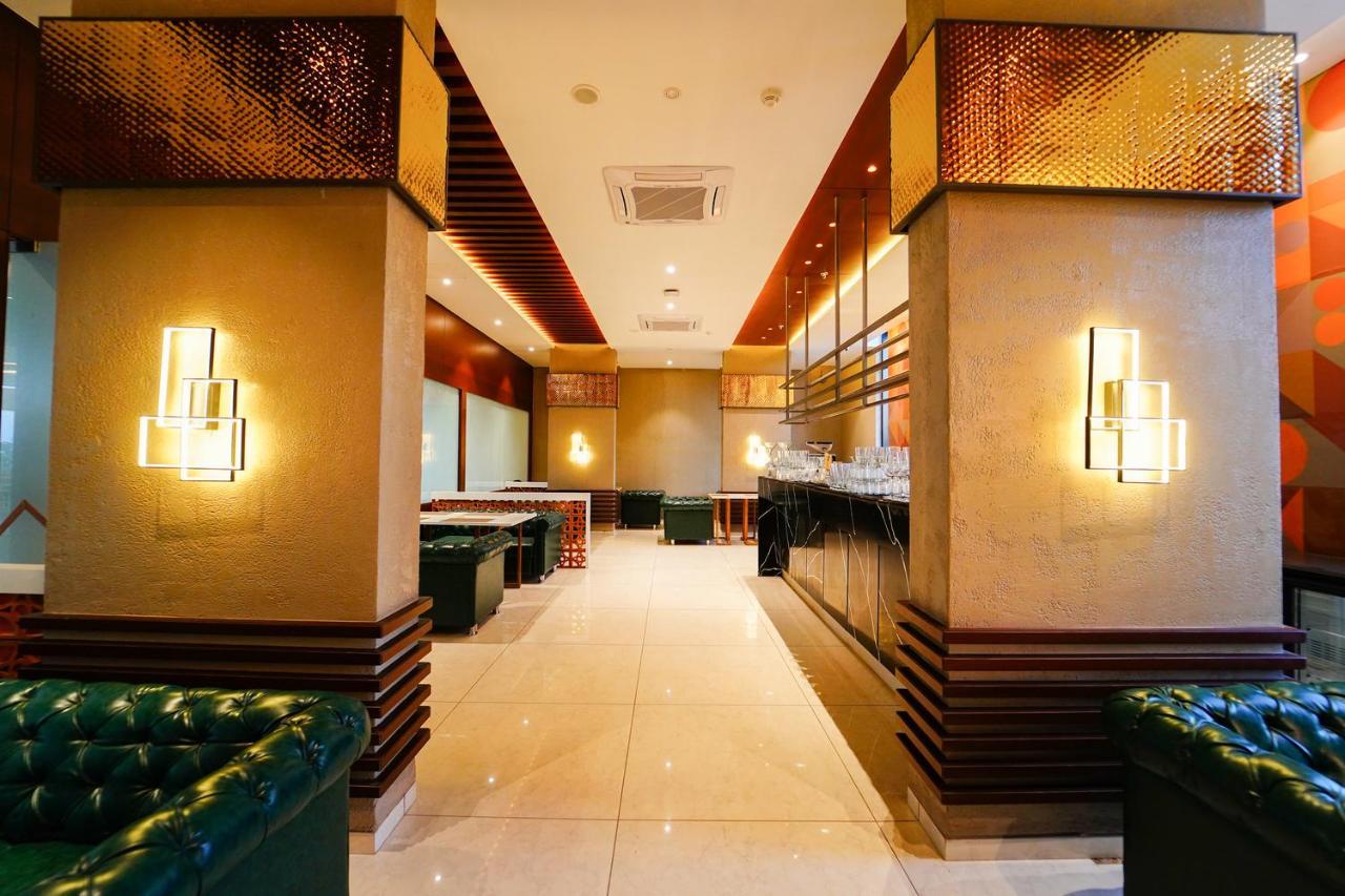 Essentia Luxury Hotel אינדורה מראה חיצוני תמונה