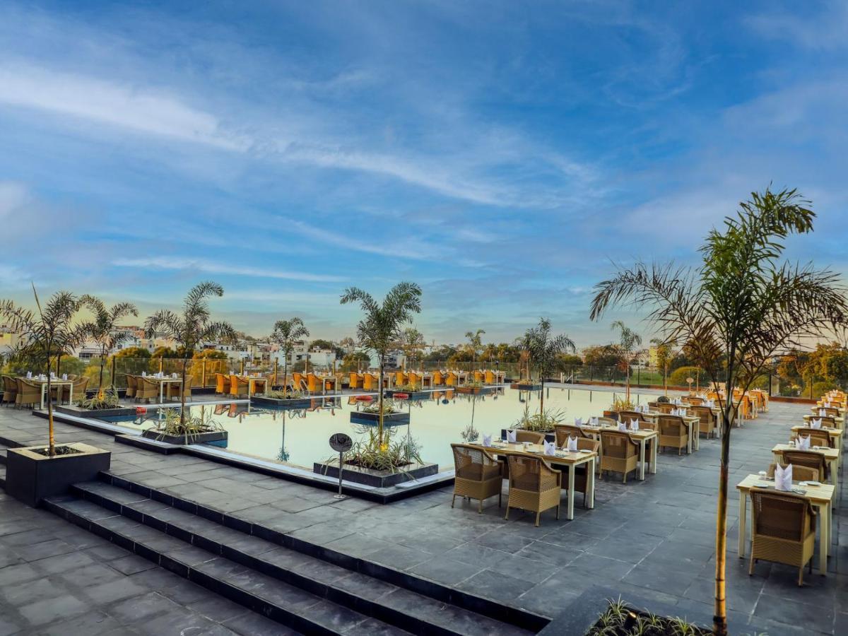 Essentia Luxury Hotel אינדורה מראה חיצוני תמונה