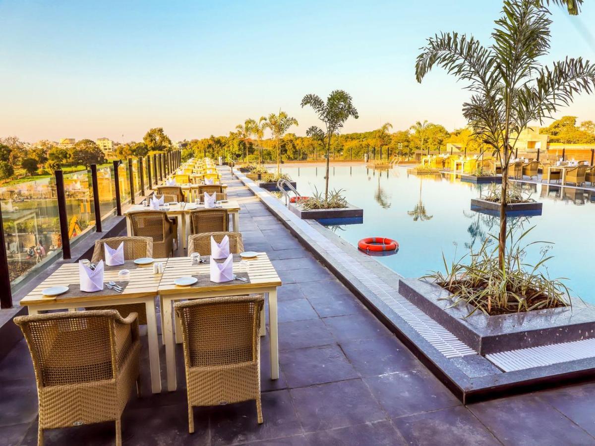 Essentia Luxury Hotel אינדורה מראה חיצוני תמונה