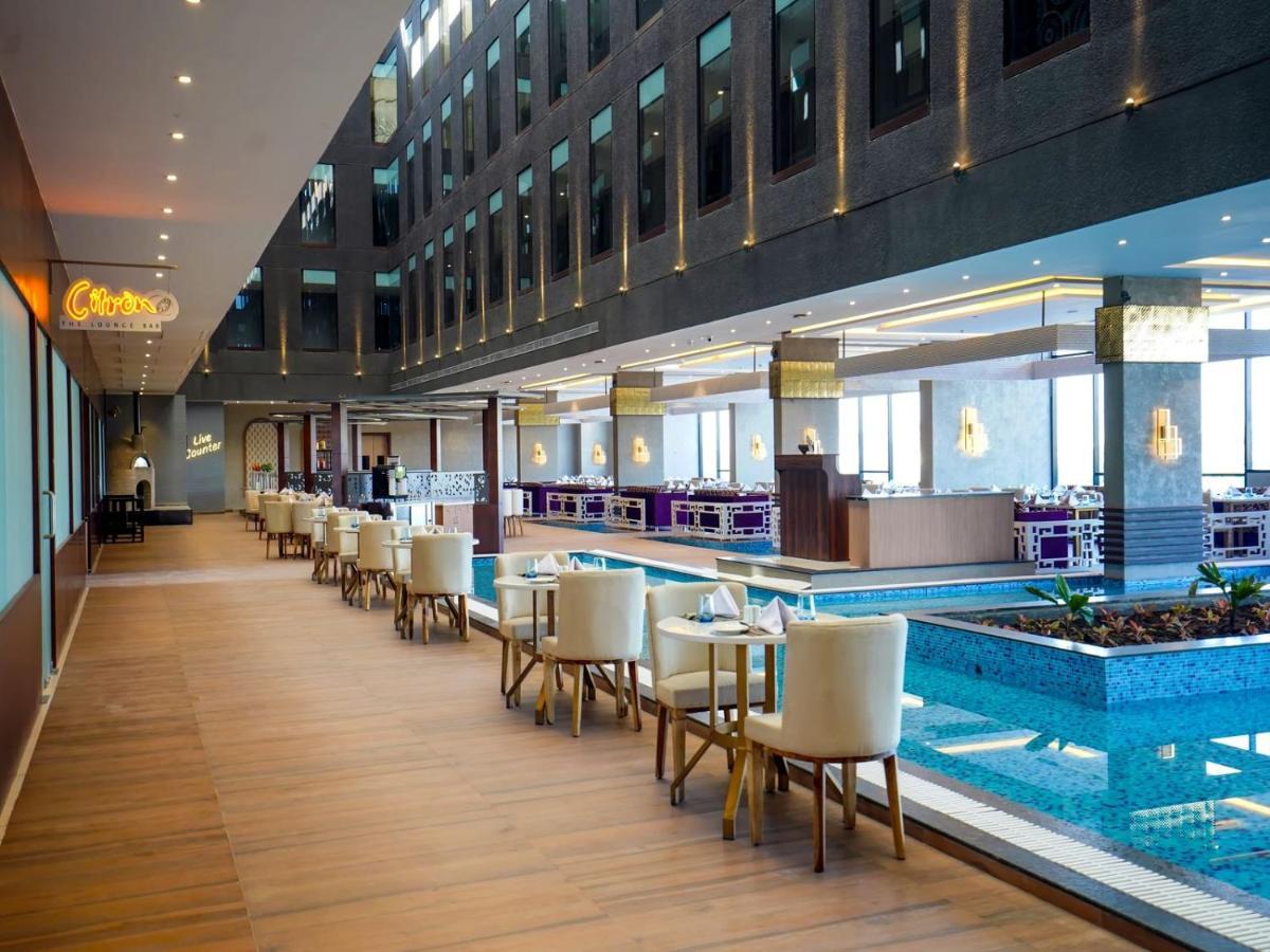 Essentia Luxury Hotel אינדורה מראה חיצוני תמונה