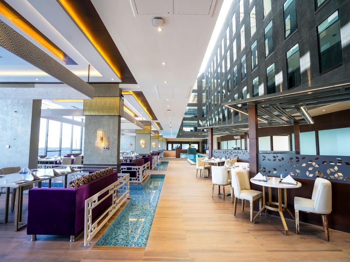Essentia Luxury Hotel אינדורה מראה חיצוני תמונה