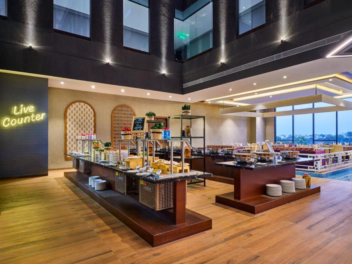 Essentia Luxury Hotel אינדורה מראה חיצוני תמונה